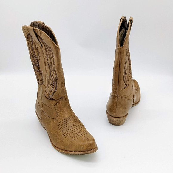Coconuts by Matisse Shoes - Coconuts by Matisse Tan Faux Leather Gaucho Cowboy Boots Size 6.5